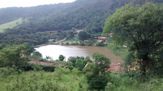 Vista do Lago próximo da Entrada do Bairro