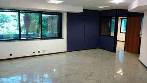 SALA NO CENTRO DE ALPHAVILLE!
