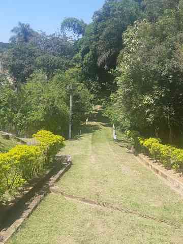 SITIO EM PORTO FELIZ COM LAGO!