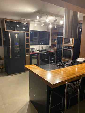 CASA RETROFIT EM ALPHAVILLE!