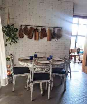 CASA DE ESQUINA EM CONDOMÍNIO ALTO PADRÃO!