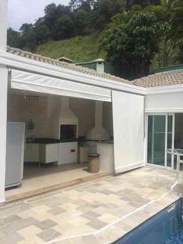 CASA RETROFIT EM ALPHAVILLE!