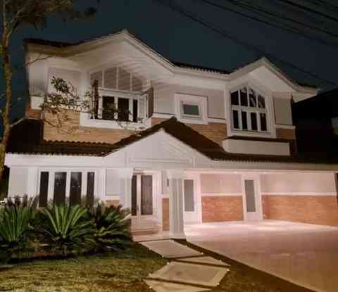 CASA EM CONDOMÍNIO!