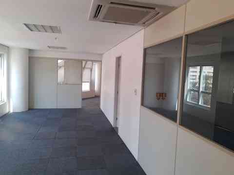 SALA NO CENTRO DE ALPHAVILLE!