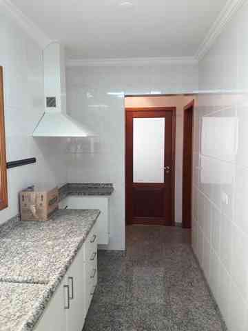 LINDA CASA EM CONDOMÍNIO FECHADO!