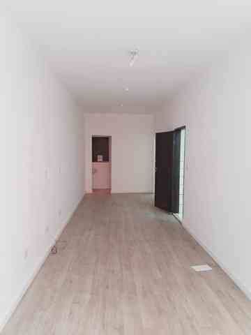 SALA DE PRIMEIRO ANDAR NO CENTRO COMERCIAL ALPHAVILLE!