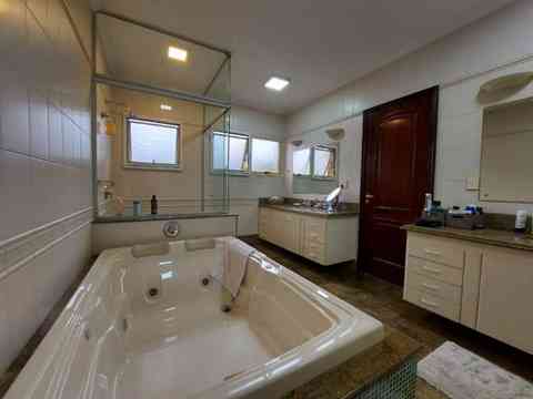 LINDA CASA EM ALPHAVILLE!