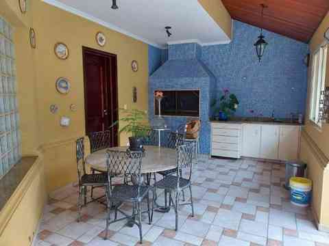 LINDA CASA EM ALPHAVILLE!