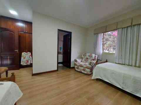 LINDA CASA EM ALPHAVILLE!