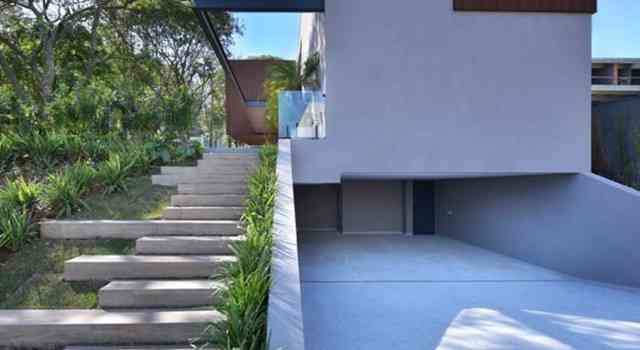 CASA NOVA EM ALPHAVILLE!