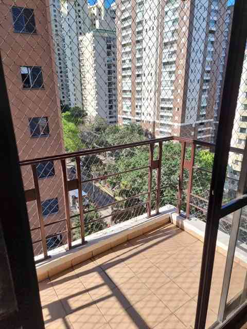 APARTAMENTO NO CENTRO DE ALPHAVILLE!