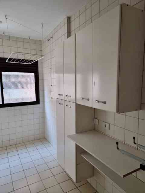 APARTAMENTO NO CENTRO DE ALPHAVILLE!