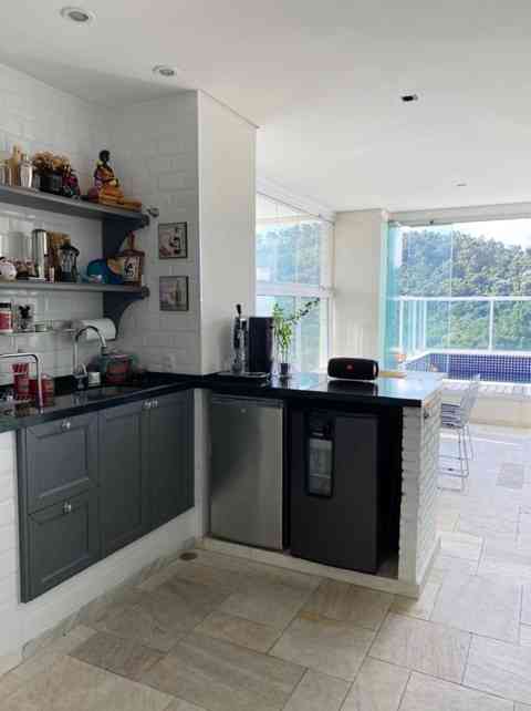 APARTAMENTO COM PISCINA!