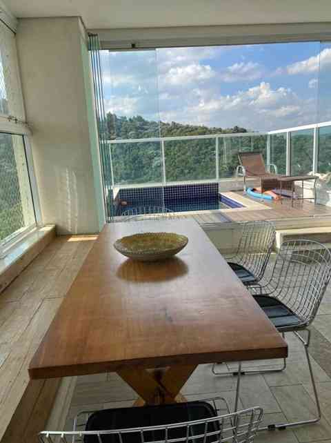 APARTAMENTO COM PISCINA!