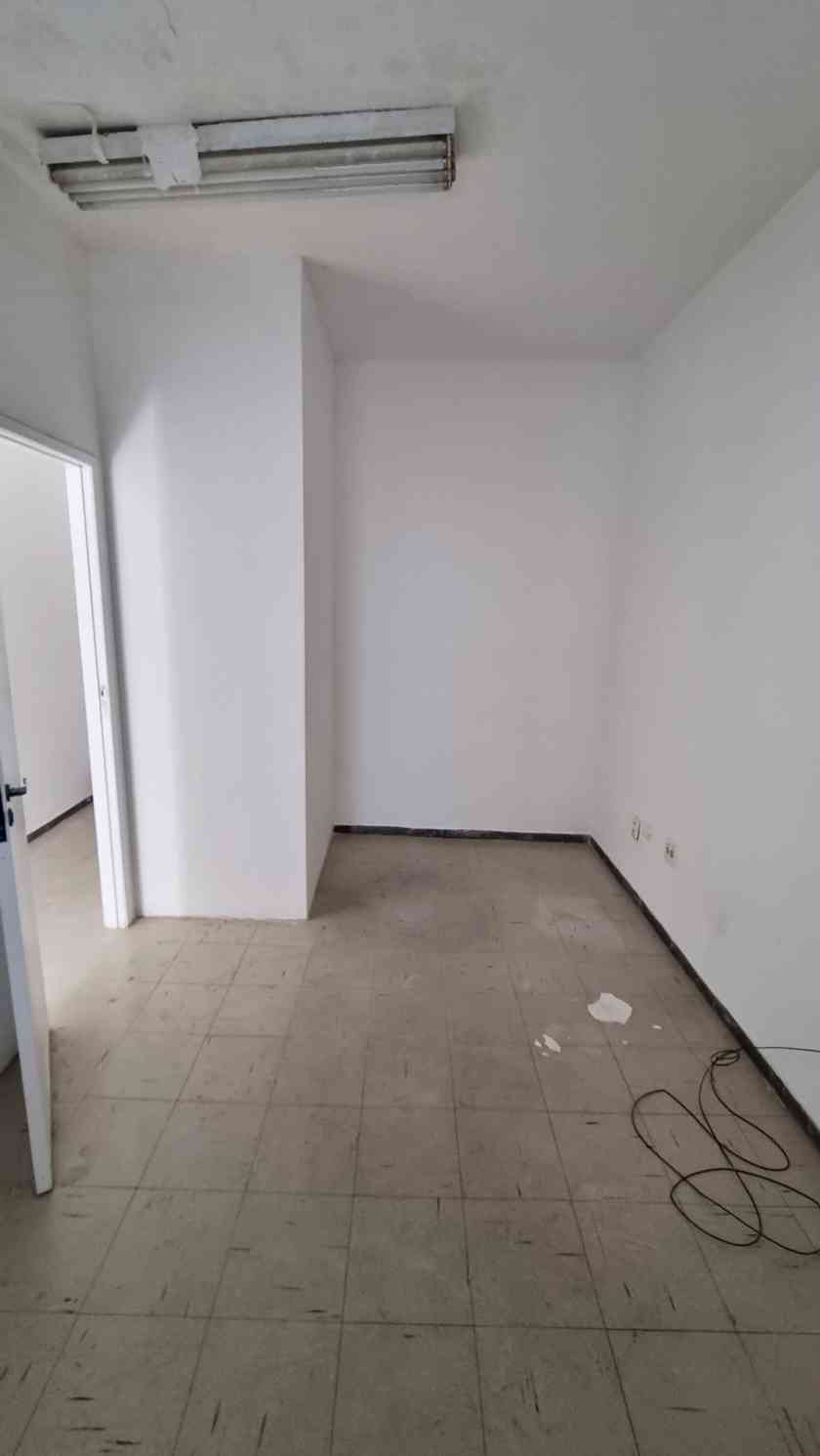 SALA NO CENTRO COMERCIAL ALPHAVILLE