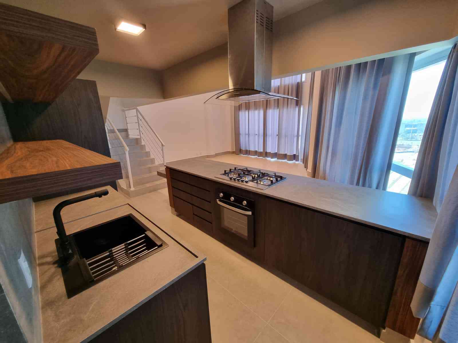 LINDO APARTAMENTO DUPLEX!