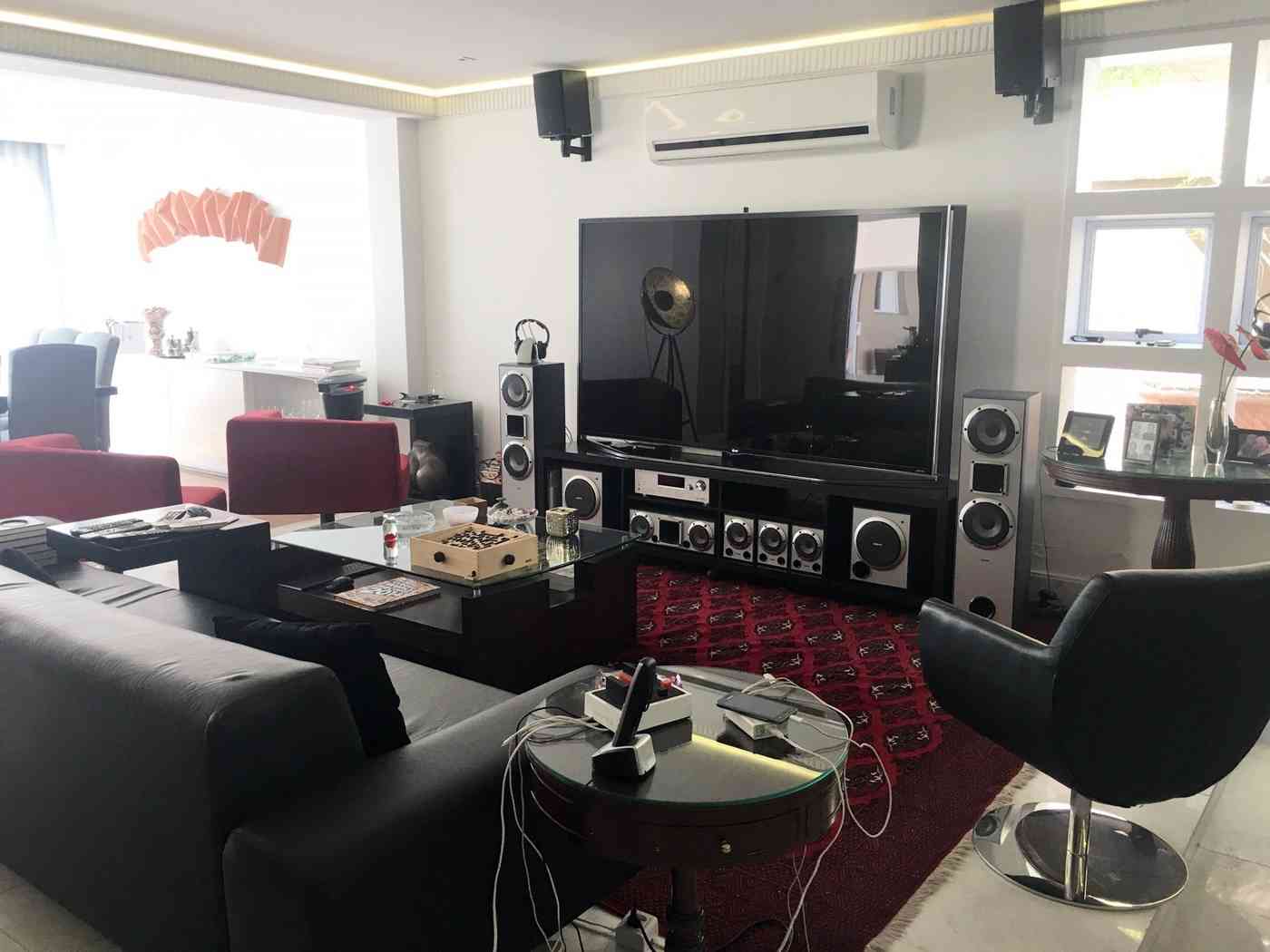 CASA EM ALPHAVILLE!