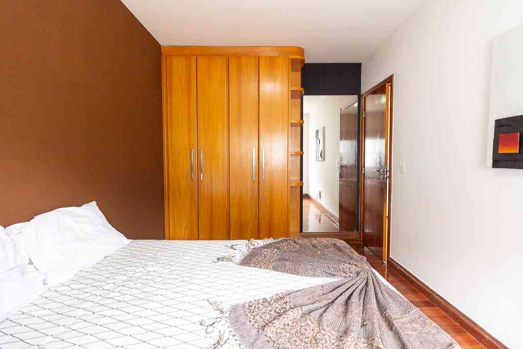 LINDA CASA EM ALPHAVILLE!