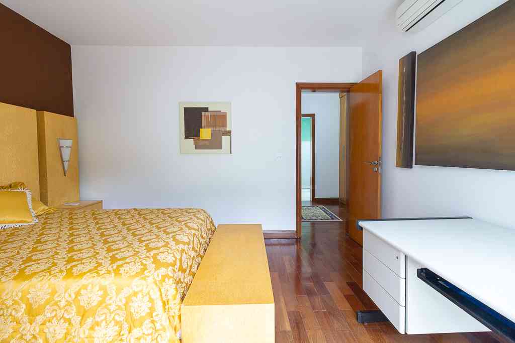 LINDA CASA EM ALPHAVILLE!