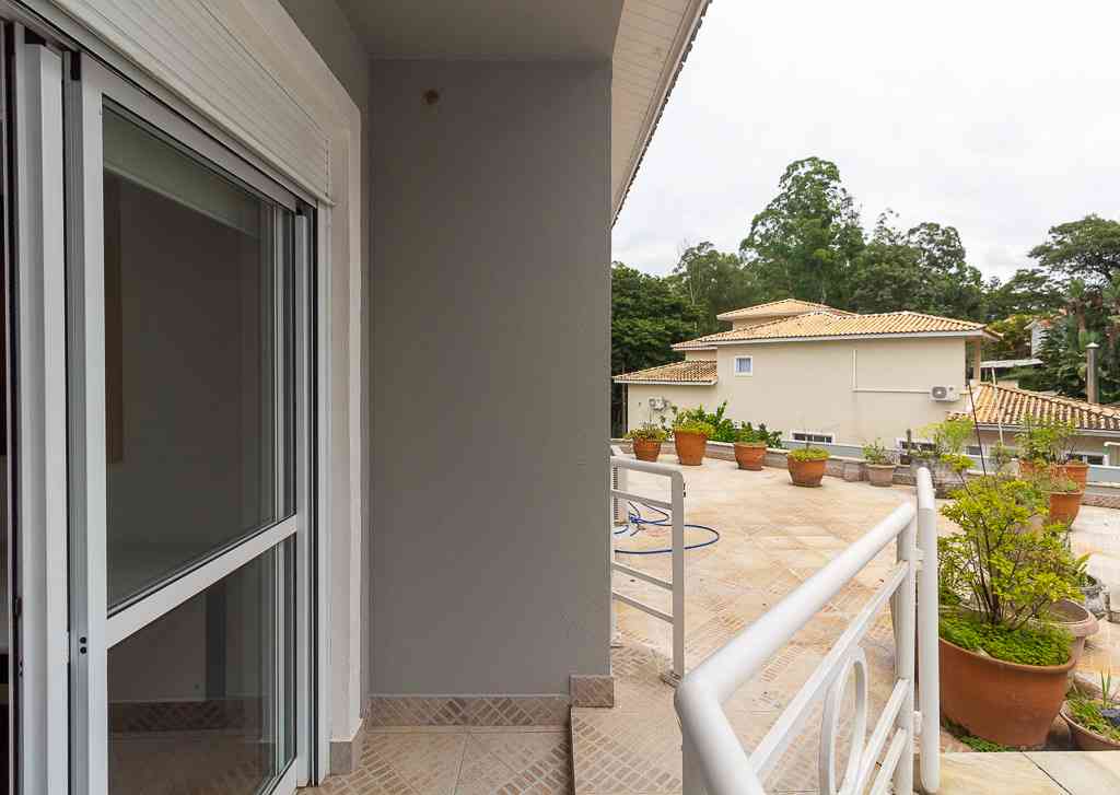 LINDA CASA EM ALPHAVILLE!