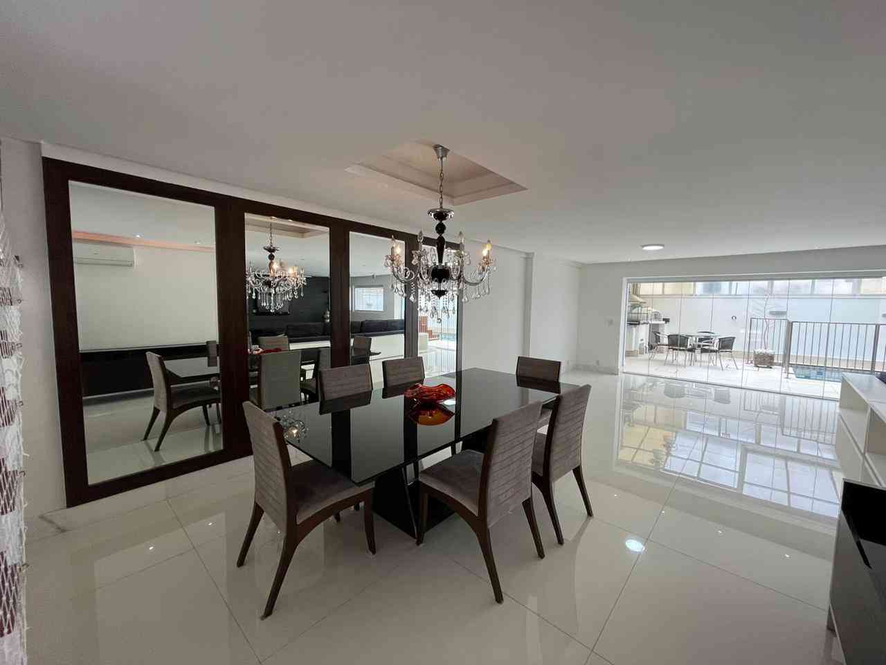 CASA SEMI MOBILIADA EM CONDOMÍNIO!