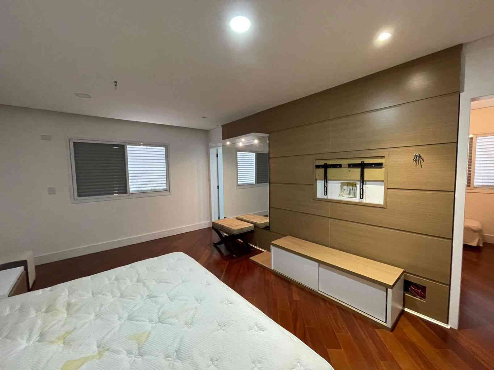 CASA SEMI MOBILIADA EM CONDOMÍNIO!