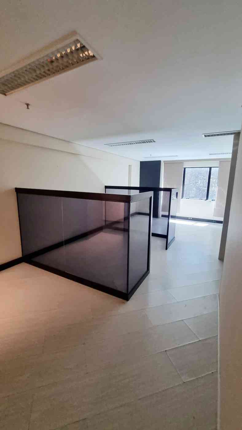 SALA NO CENTRO DE APOIO EM ALPHAVILLE!