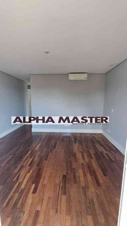 ALTO PADRÃO E VISTA PARA A MATA!