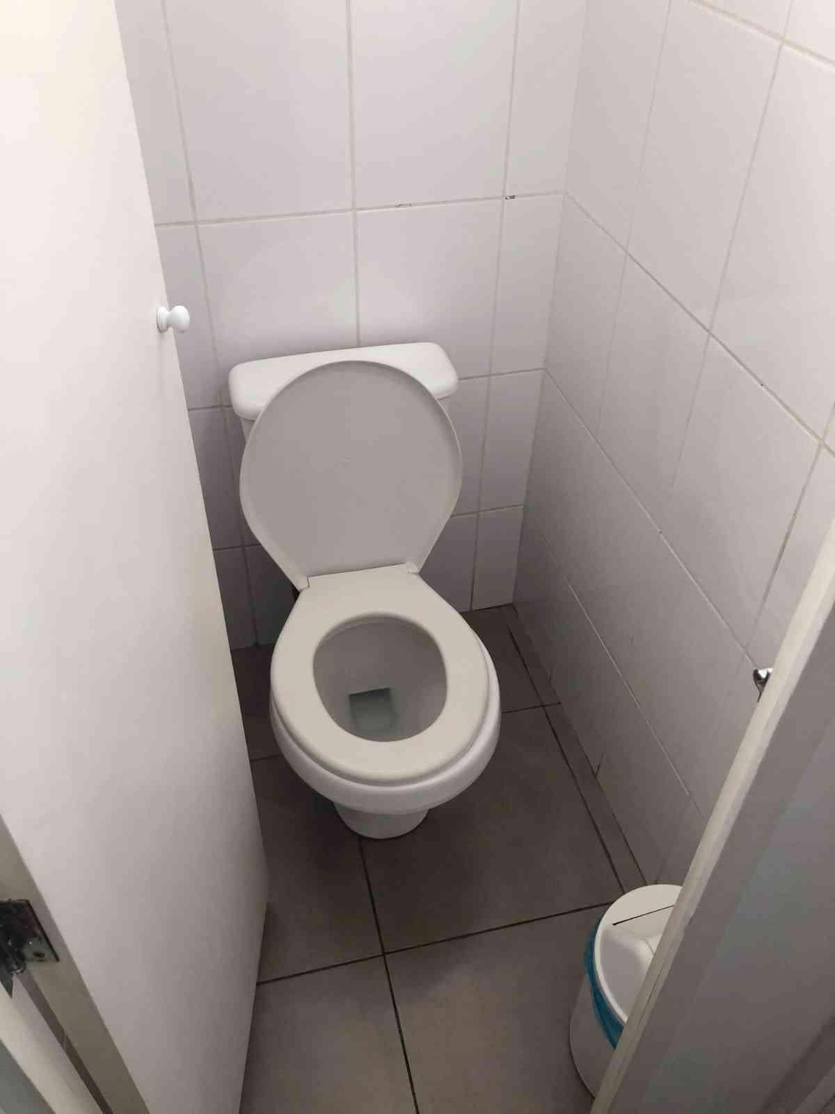 MUITO BEM LOCALIZADO NO CENTRO DE ALPHAVILLE!