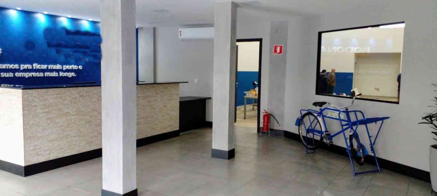MUITO BEM LOCALIZADO NO CENTRO DE ALPHAVILLE!