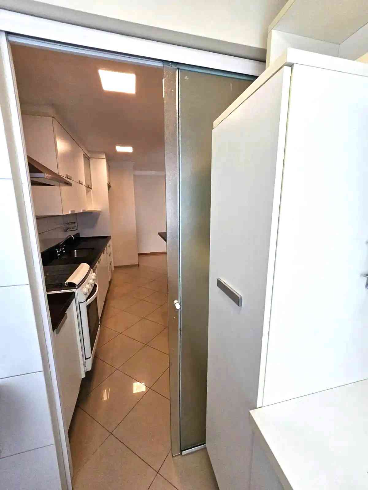 LINDO APARTAMENTO EM ALPHAVILLE!