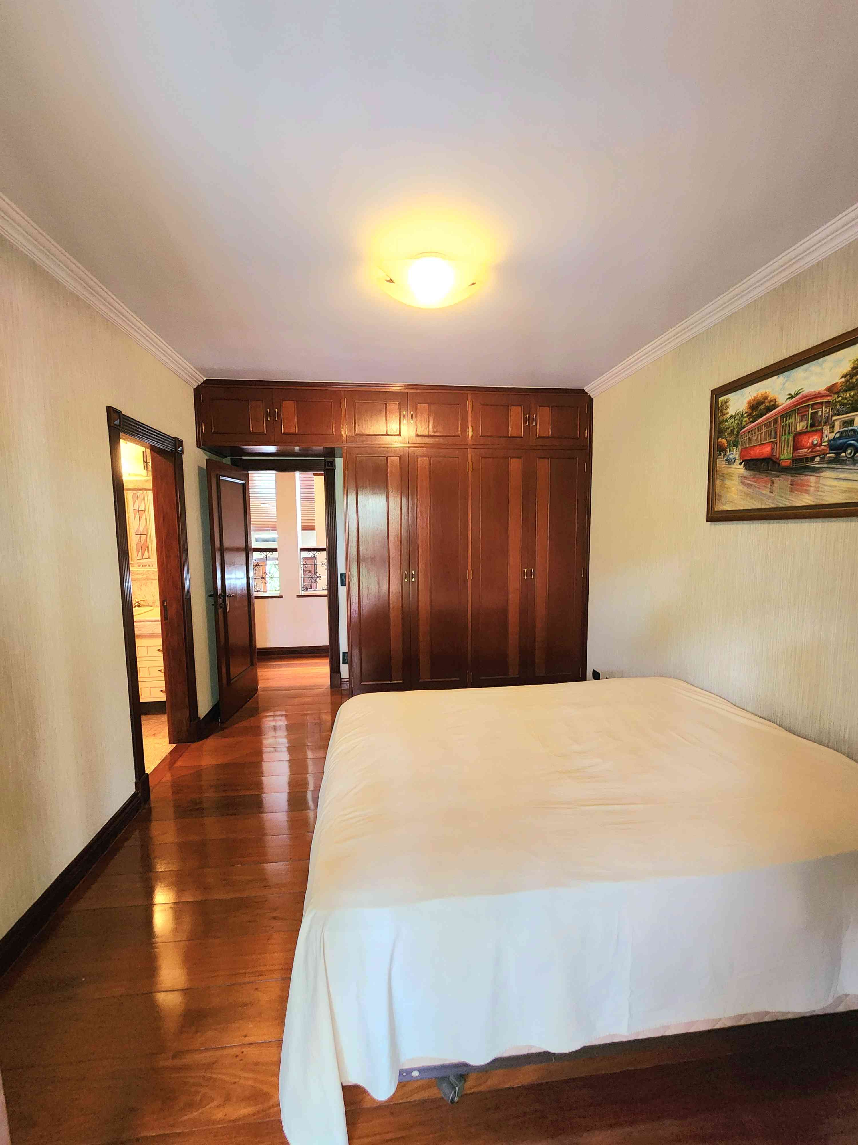 CASA EM ALPHAVILLE!