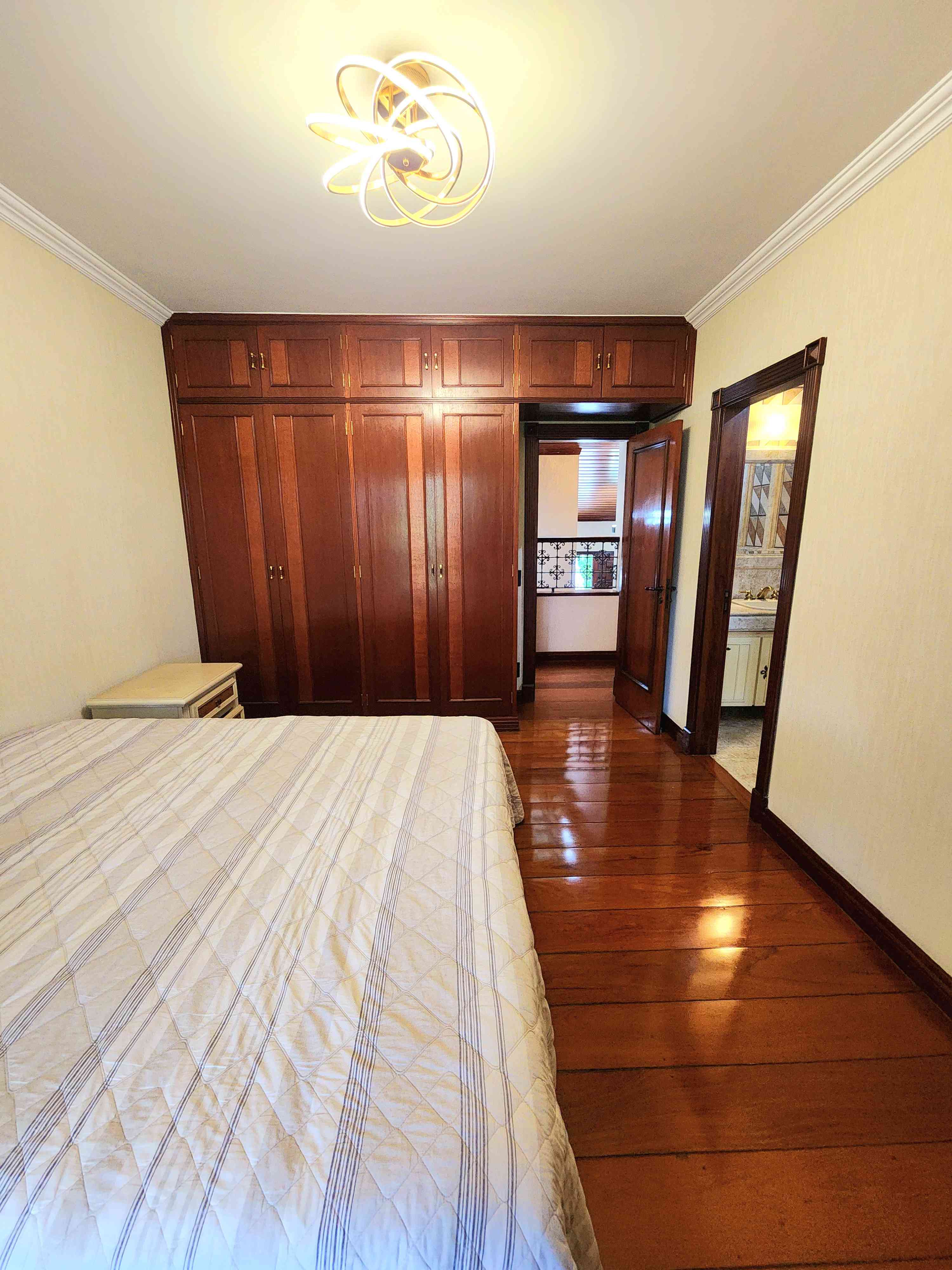 CASA EM ALPHAVILLE!