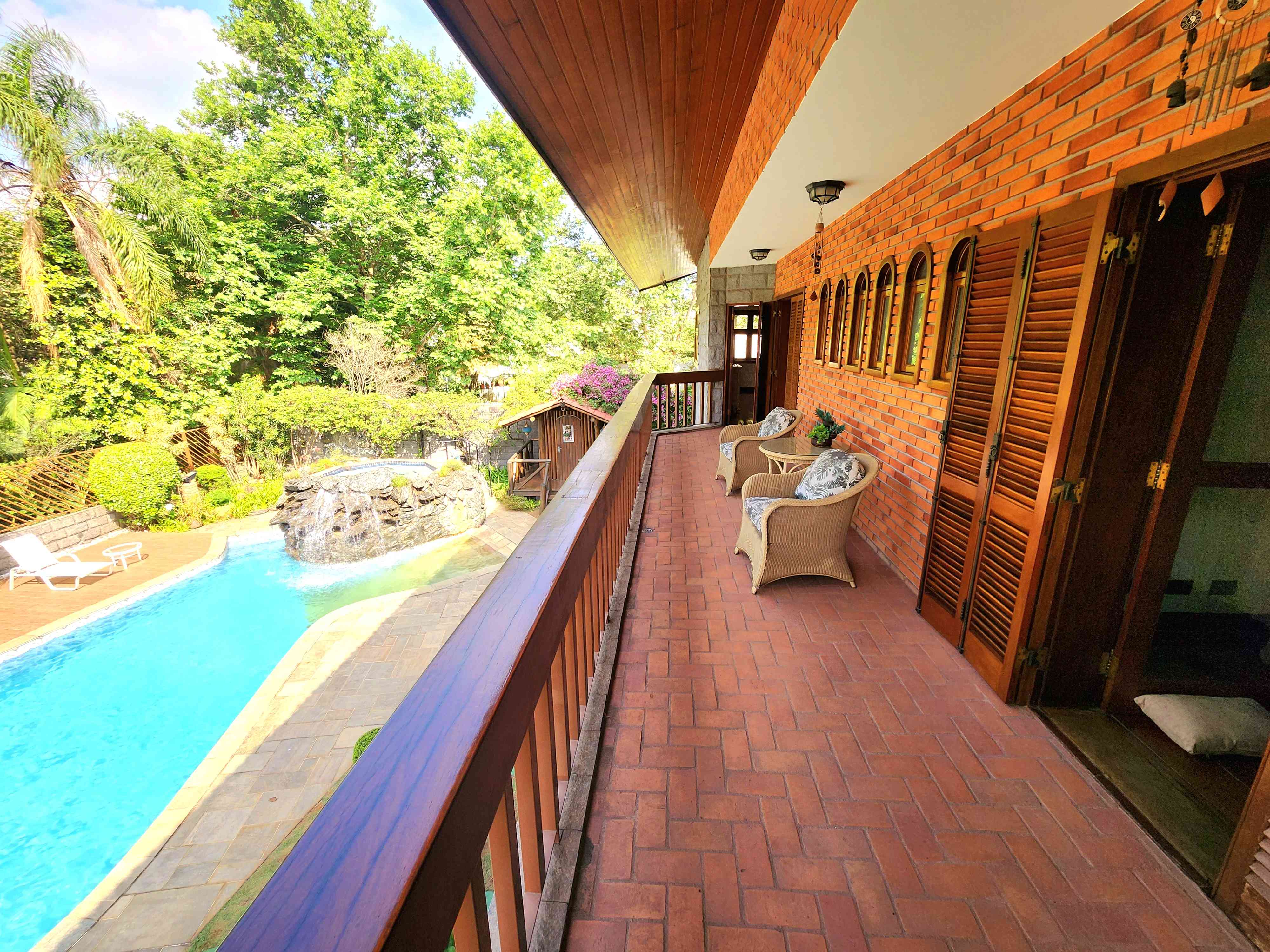CASA EM ALPHAVILLE!