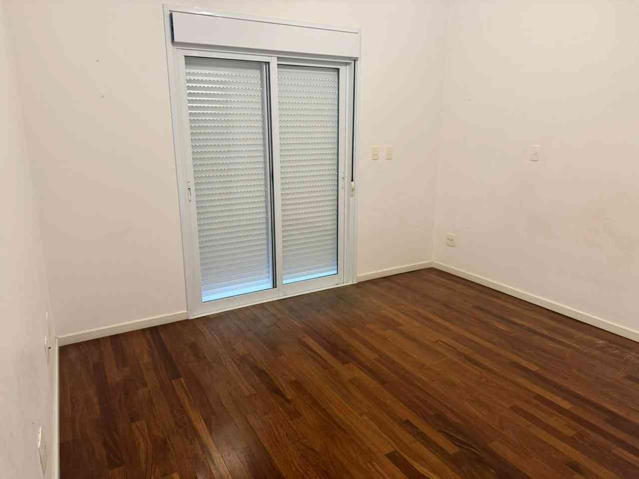 CASA EM ALPHAVILLE!