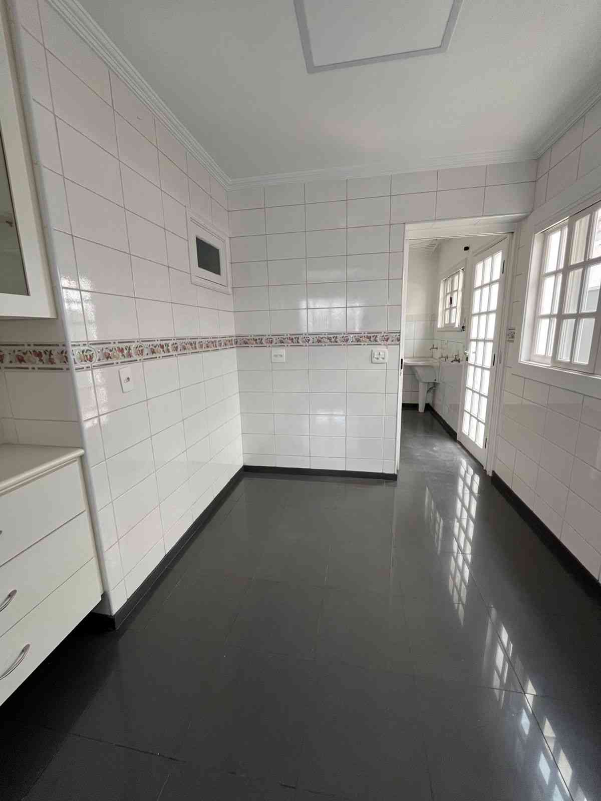 CASA EM ALPHAVILLE!