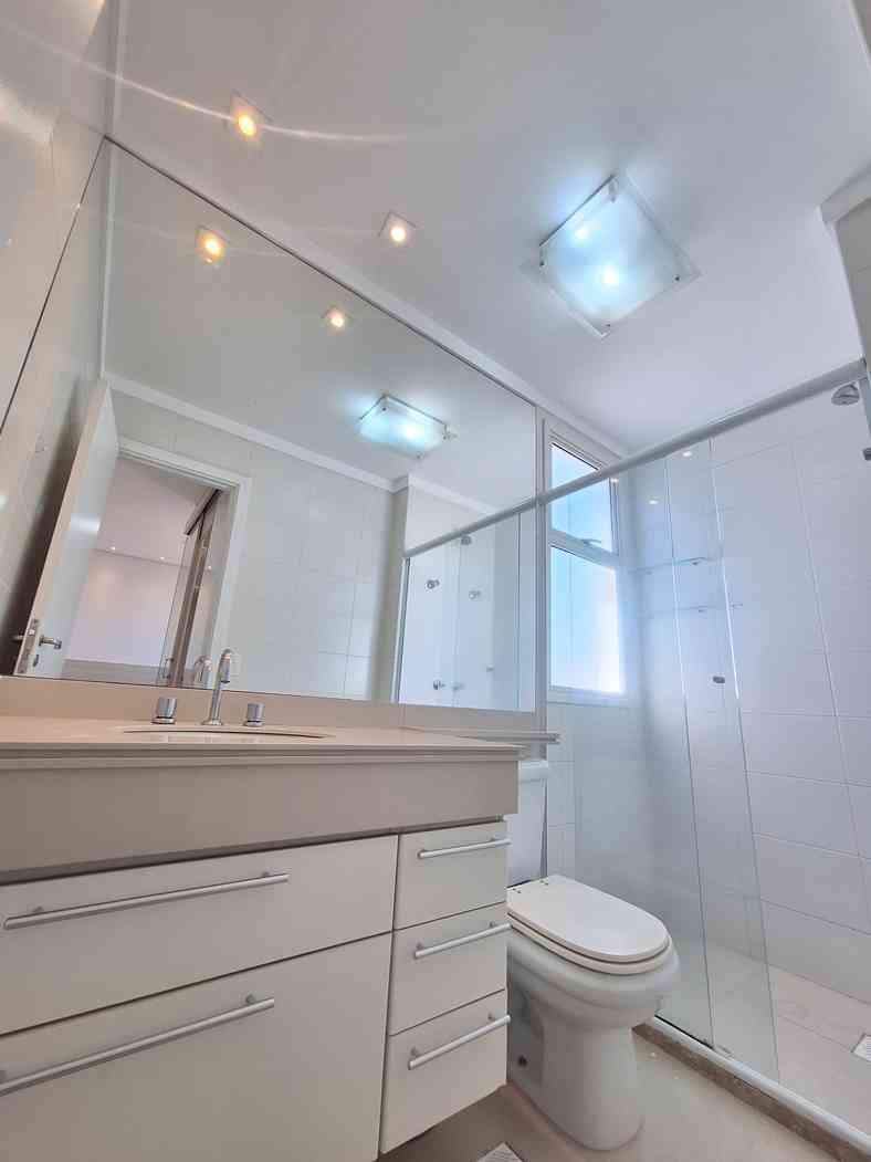LINDO APARTAMENTO, ANDAR ALTO!