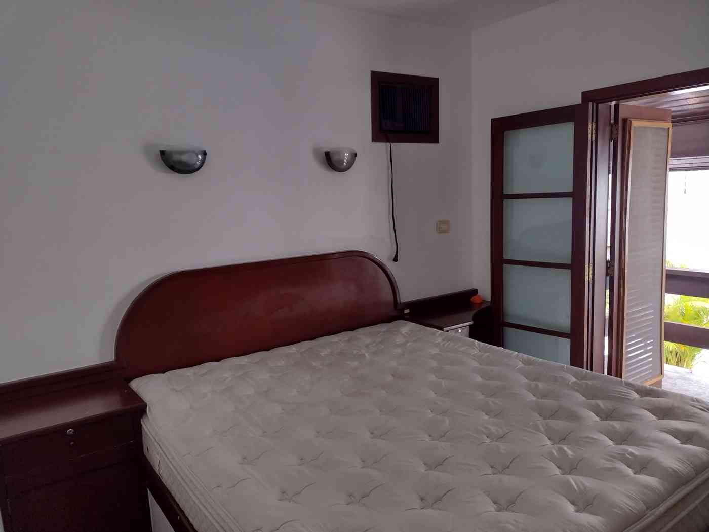CASA EM CONDOMÍNIO FECHADO!