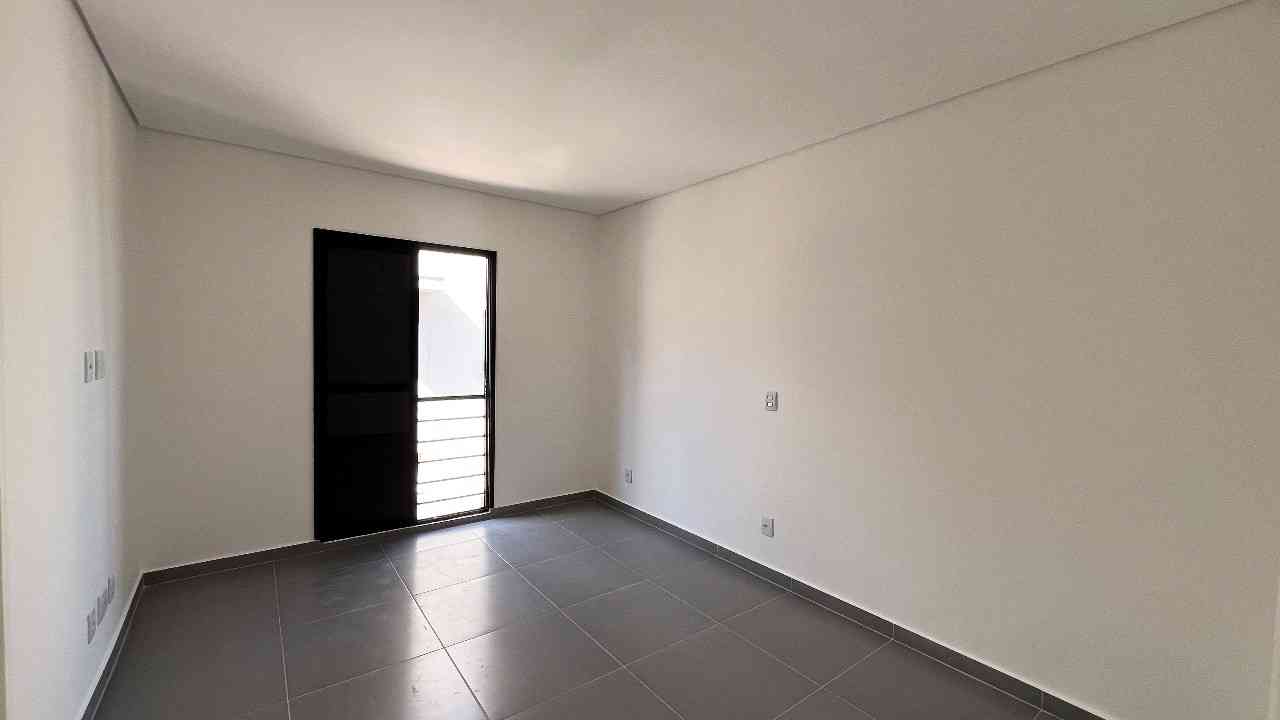 CASA EM ALPHAVILLE!