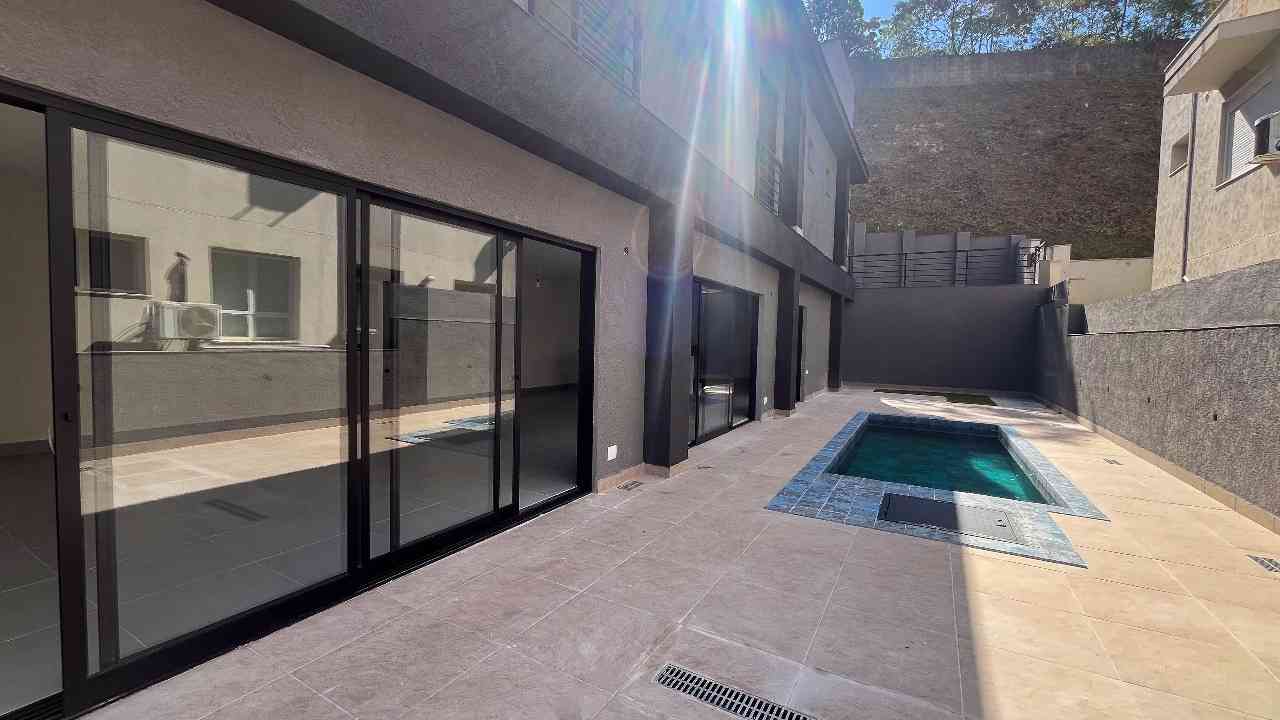 CASA EM ALPHAVILLE!