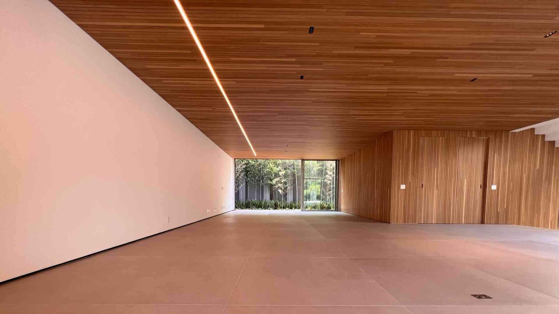 CASA ALTO PADRÃO!