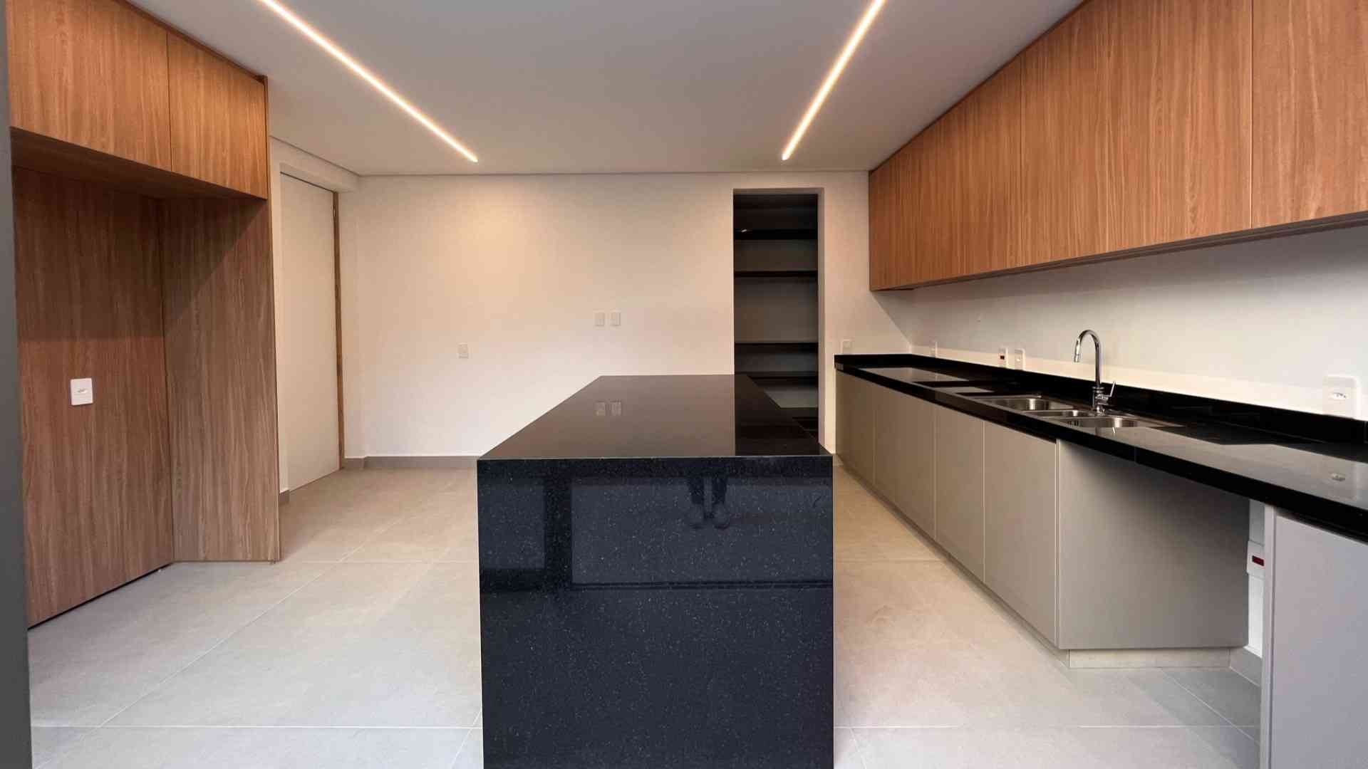 CASA ALTO PADRÃO!