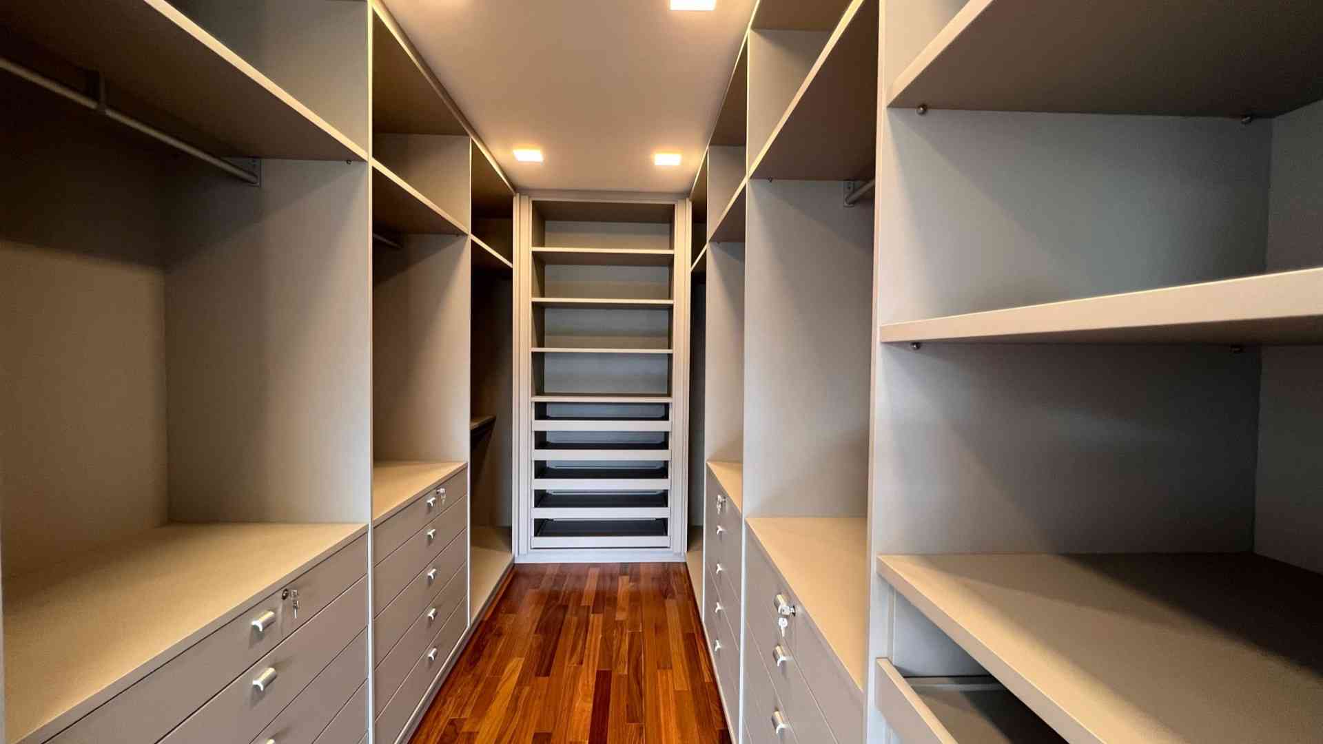 CASA ALTO PADRÃO!
