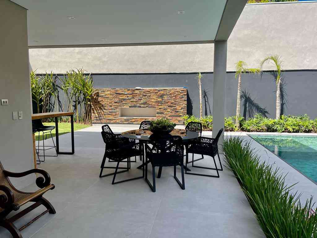 CASA ALTO PADRÃO!