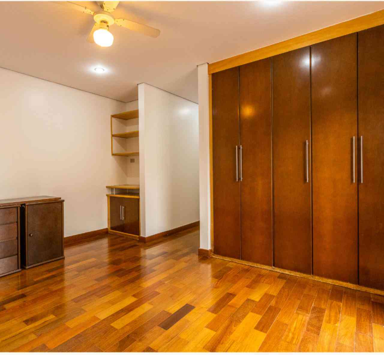 CASA ALTO PADRÃO!