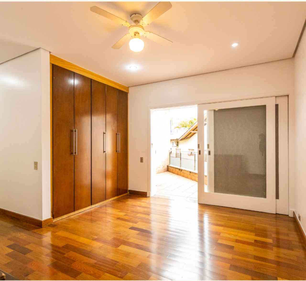 CASA ALTO PADRÃO!