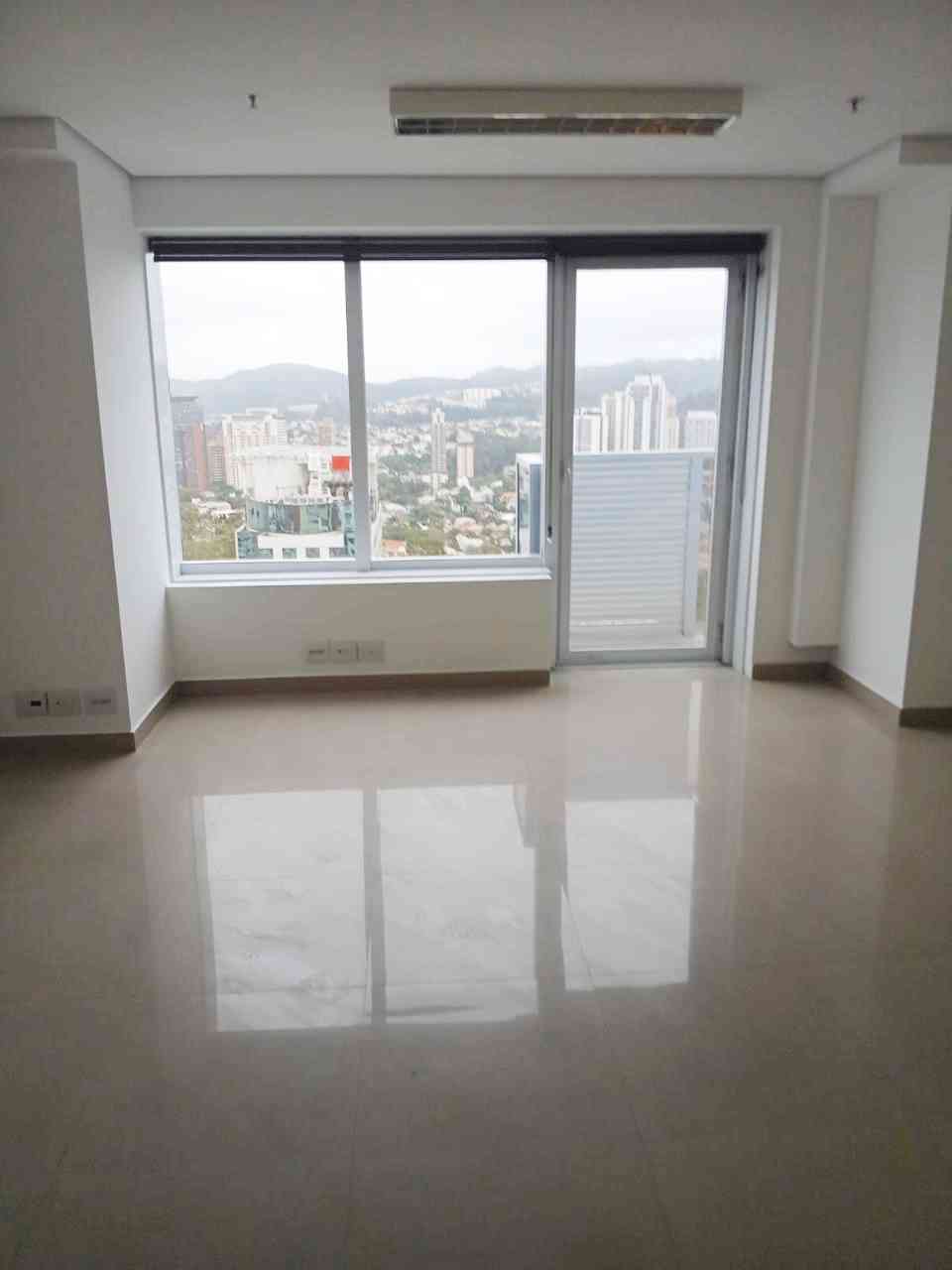 SALA NO CENTRO DE ALPHAVILLE!