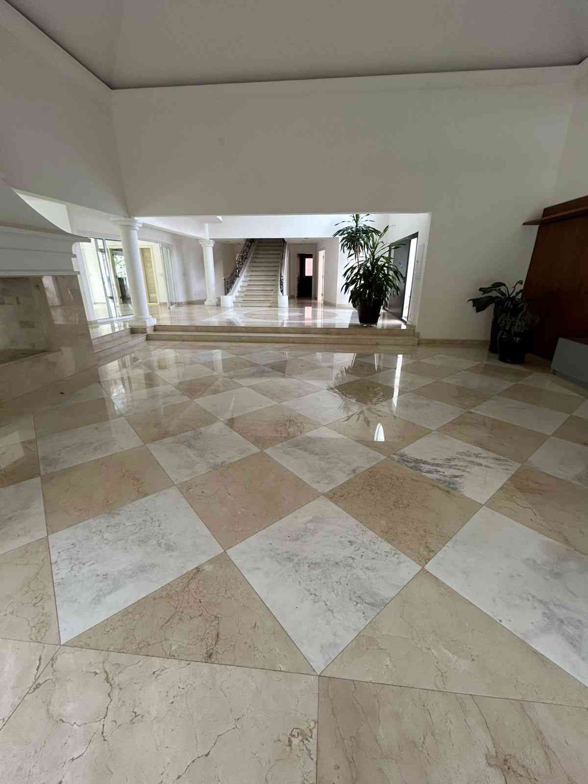 CASA ALTO PADRÃO!