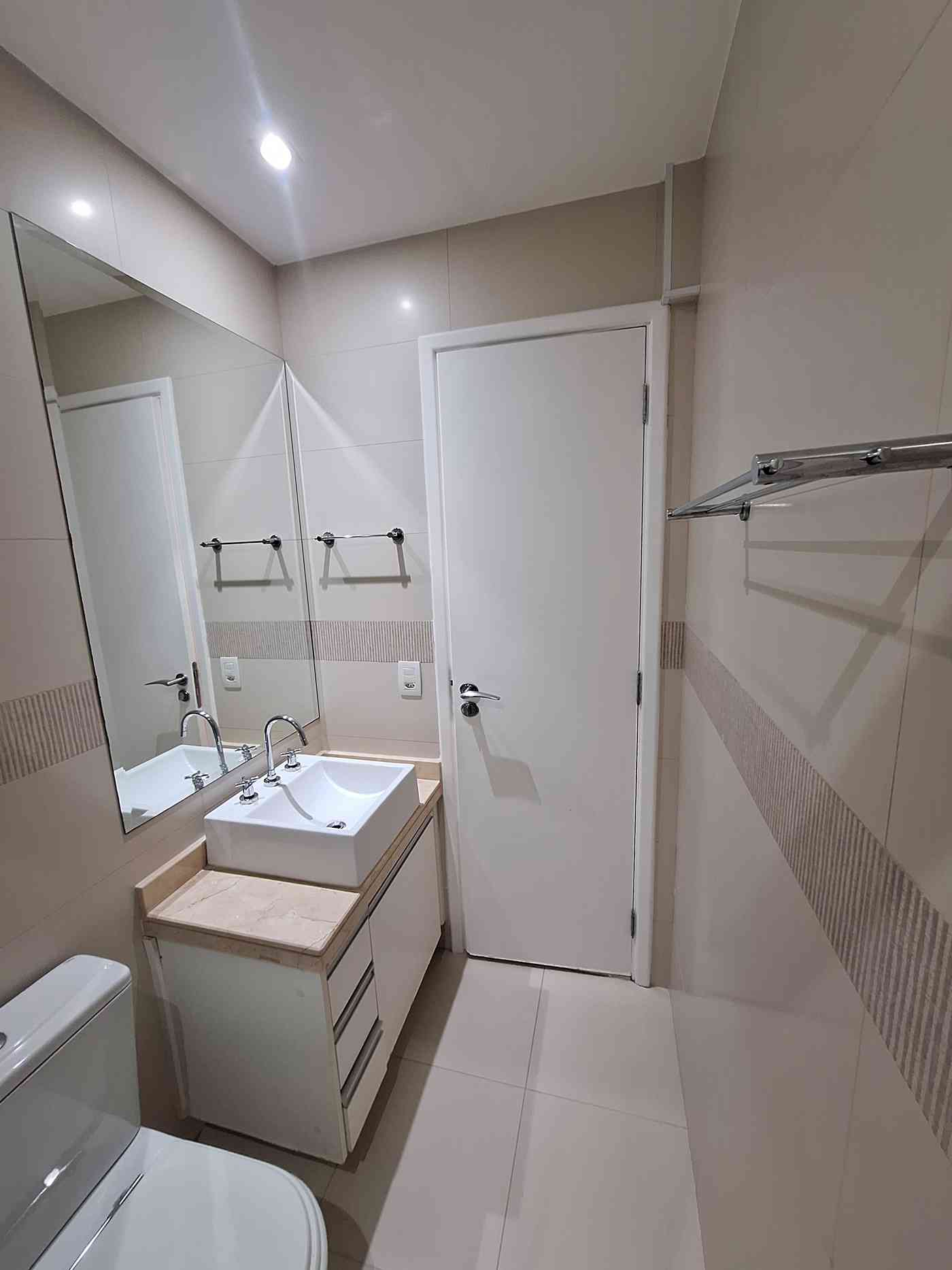 APARTAMENTO COM VARANDA GOURMET!