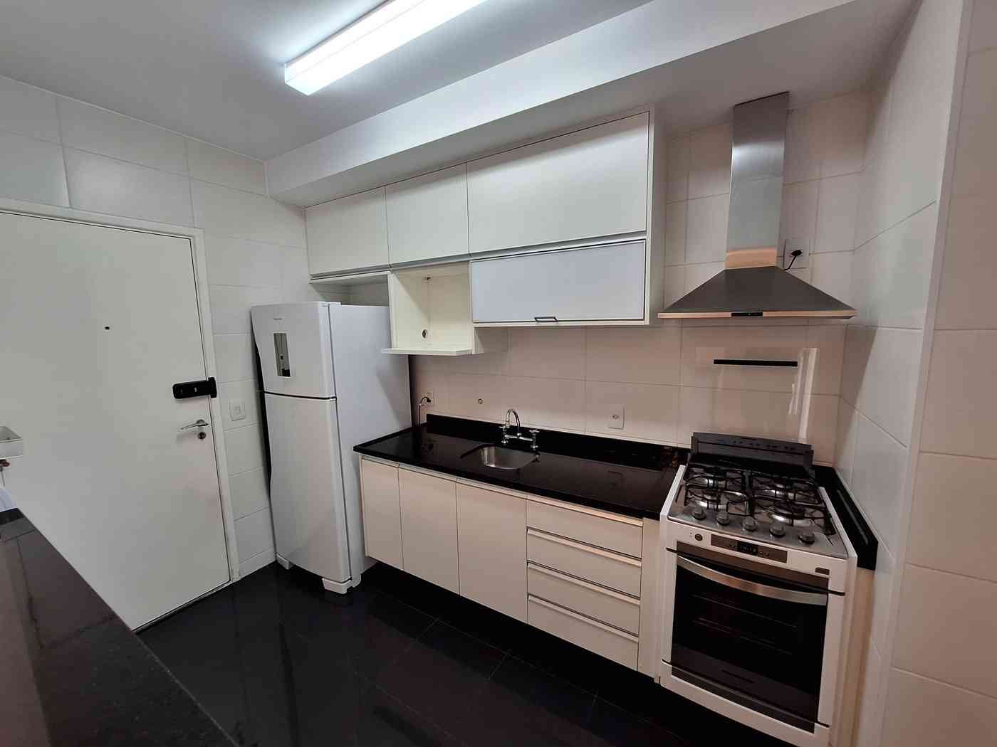 APARTAMENTO COM VARANDA GOURMET!